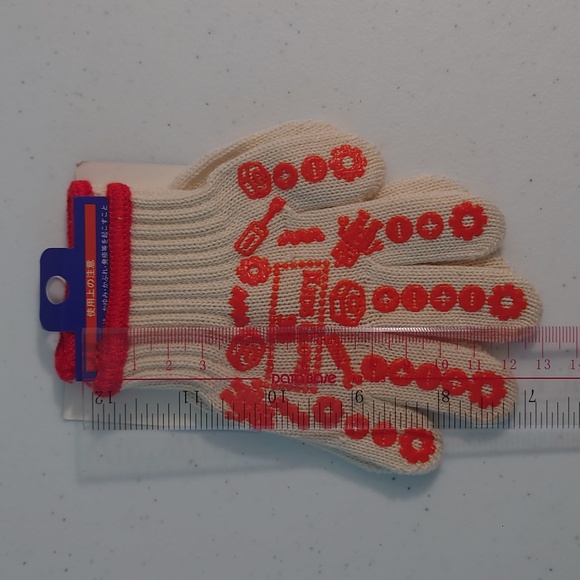 3 year-old Kid Nylon Gloves - Picture 5 of 5